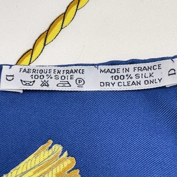 100%Authentic Hermes Carré90 VUE DU CARROSSE DE LA GALERE LA REALE SilkScarf - Picture 9 of 10